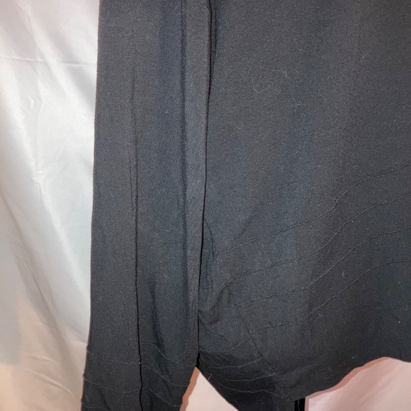WORKING OVERTIME Black Asymmetrical Stitch Pleated Hem Long Sleeve Top - Picture 4 of 6